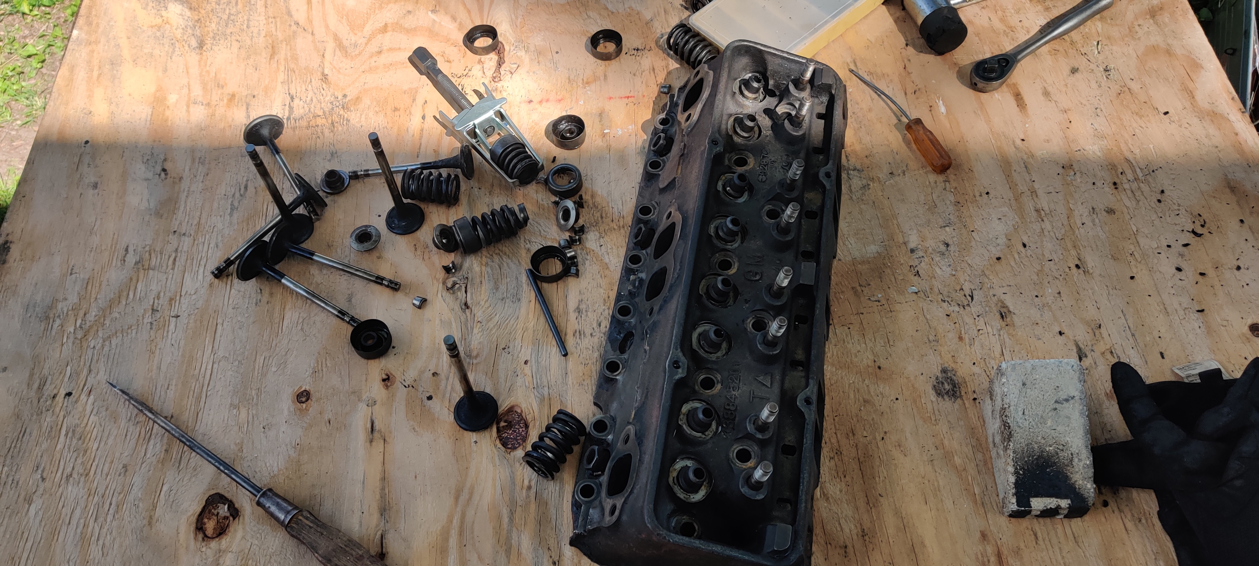Work Bench set up for removing valve springs